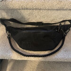 Beis sport pack in black